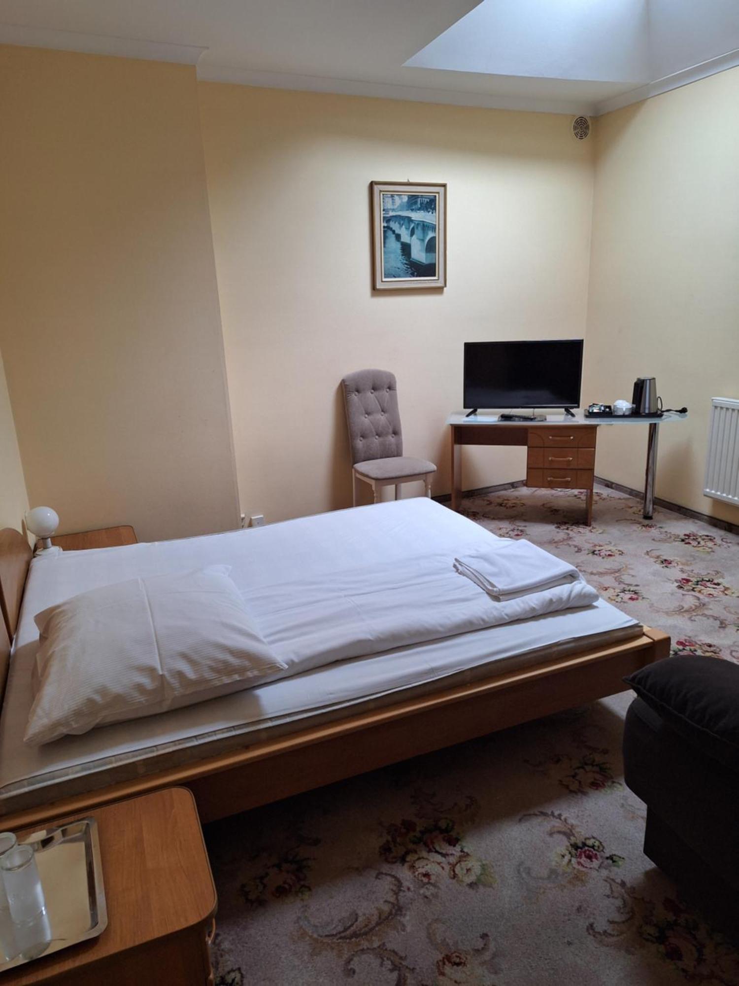 Hotel Malwa Ostrów Wielkopolski Eksteriør billede