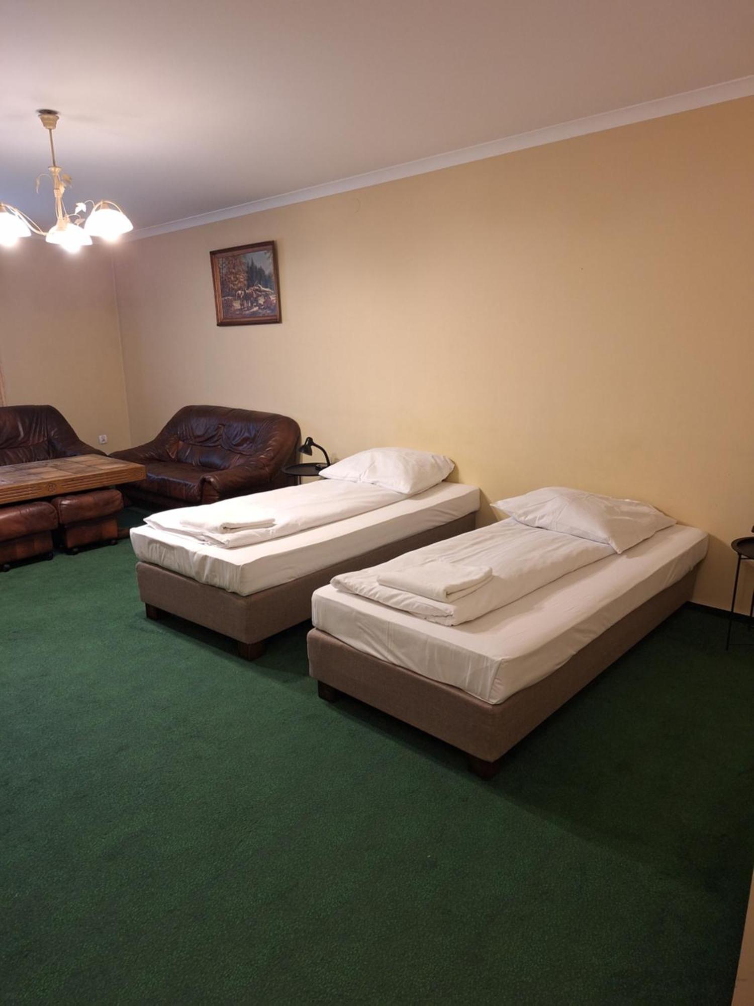 Hotel Malwa Ostrów Wielkopolski Eksteriør billede