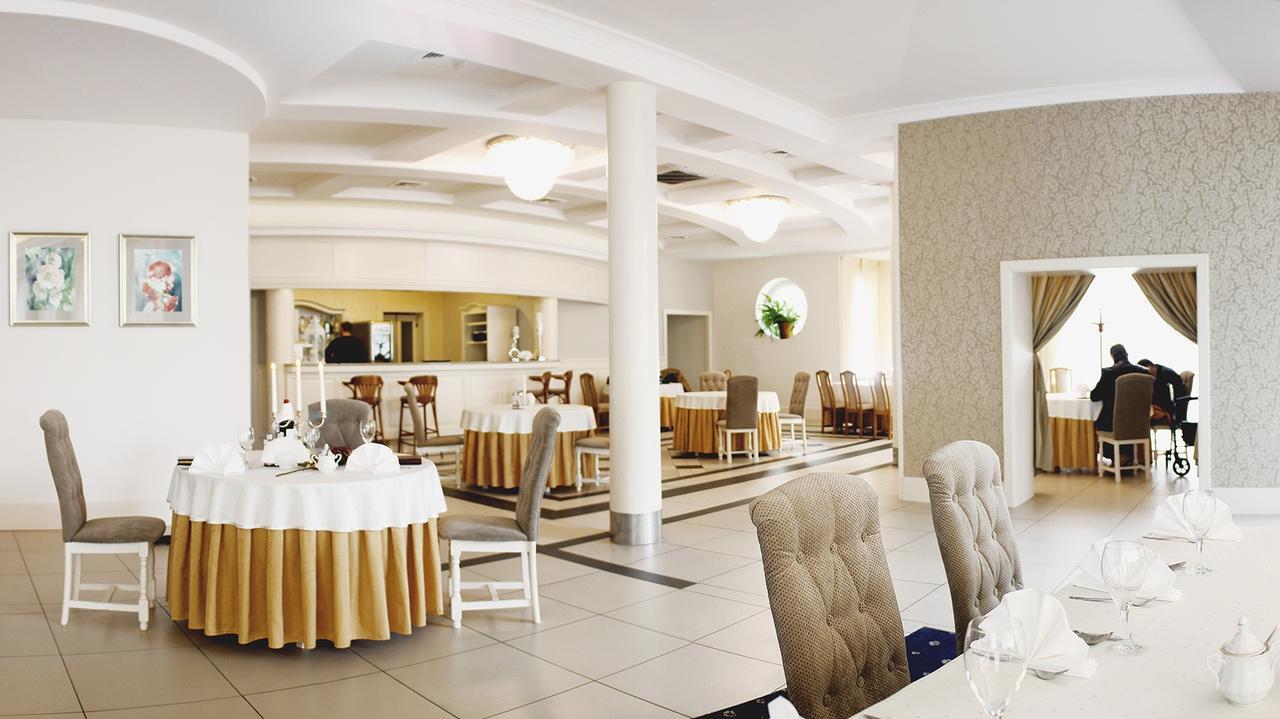 Hotel Malwa Ostrów Wielkopolski Eksteriør billede